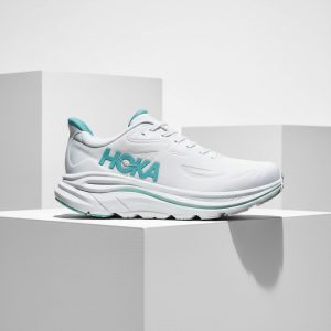 Sneakersy Hoka Clifton 10, kolor biały z błękitem, damskie buty biegowe z dzianiny, lekka amortyzacja, MetaRocker, 1162031-WTCL